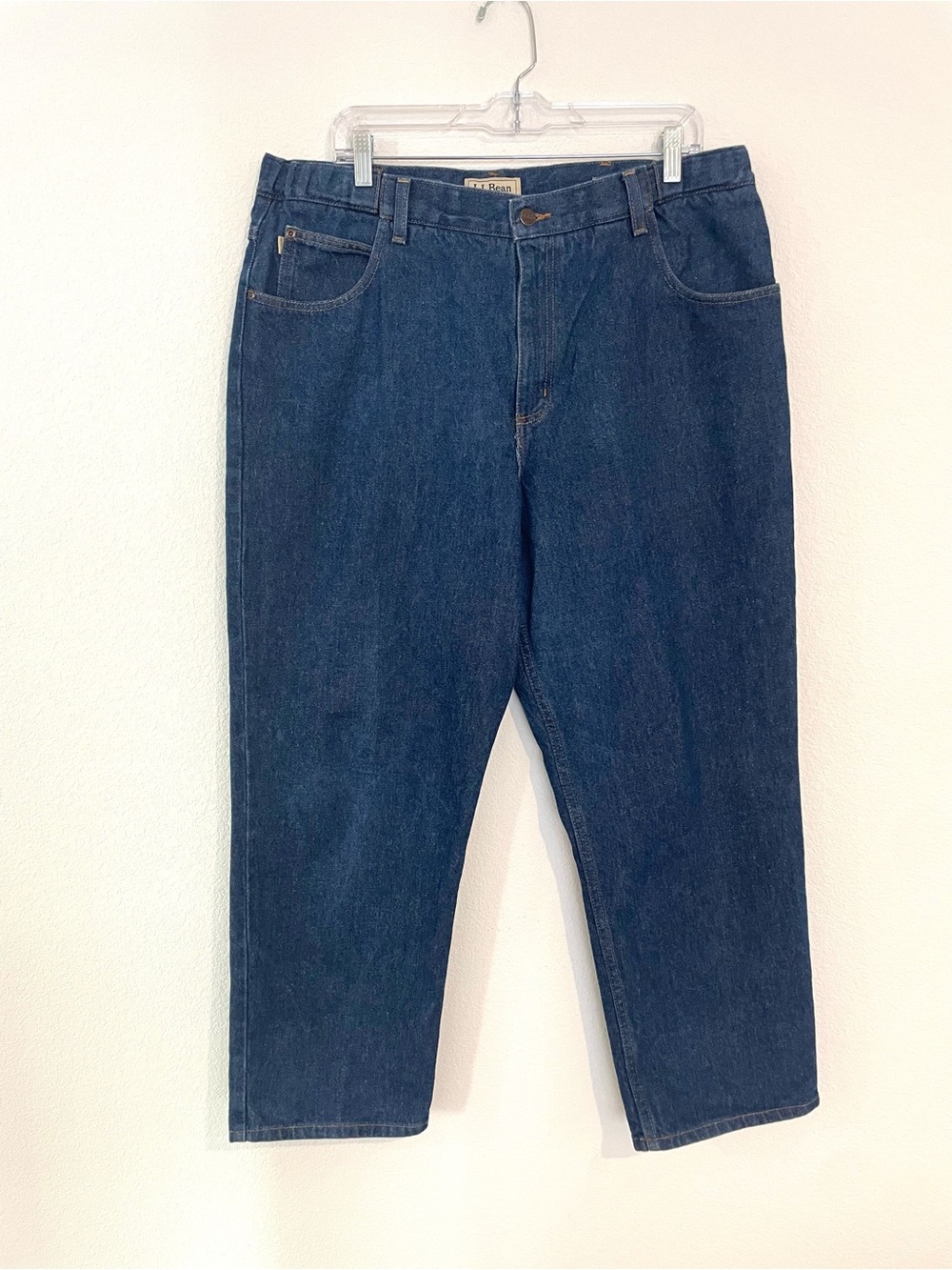 L.L. Bean Comfort Waist Men's Cotton 37x28 Relaxed Fit Jeans